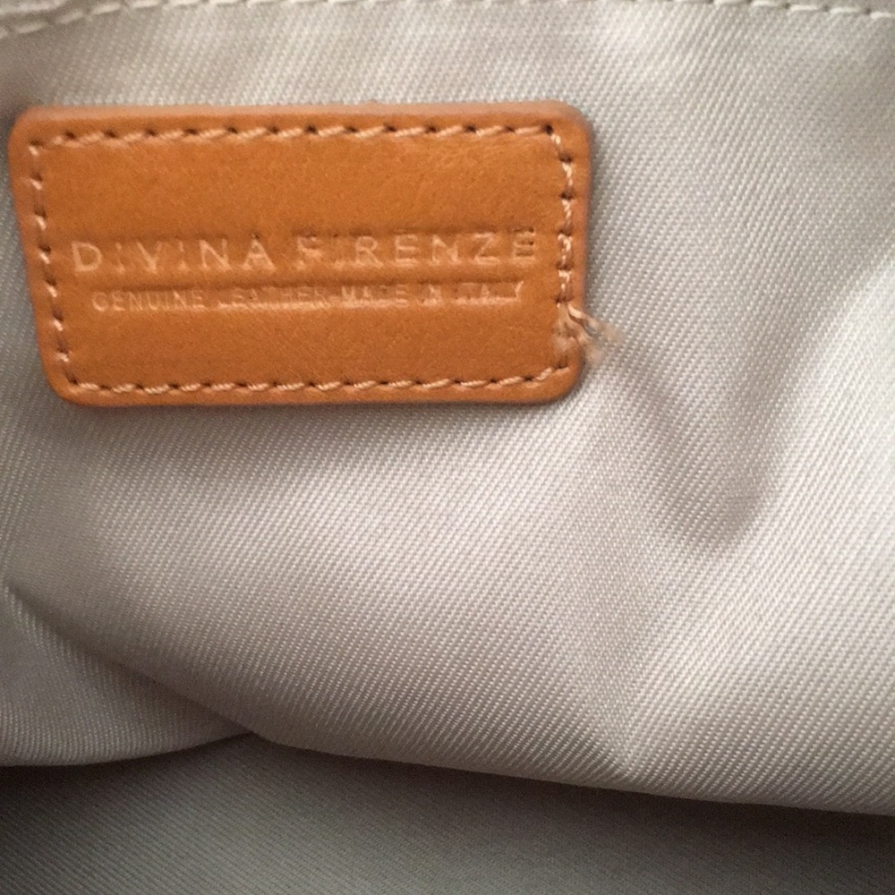 Leather tan bag - Picture 5 of 6